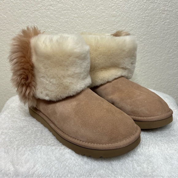 UGG Classic Mini Wisp Boot - Picture 9 of 15